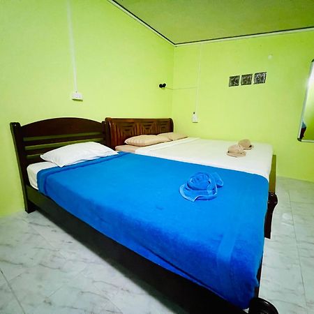 Khaosok Happy House Bed & Breakfast Khao Sok National Park Exterior photo