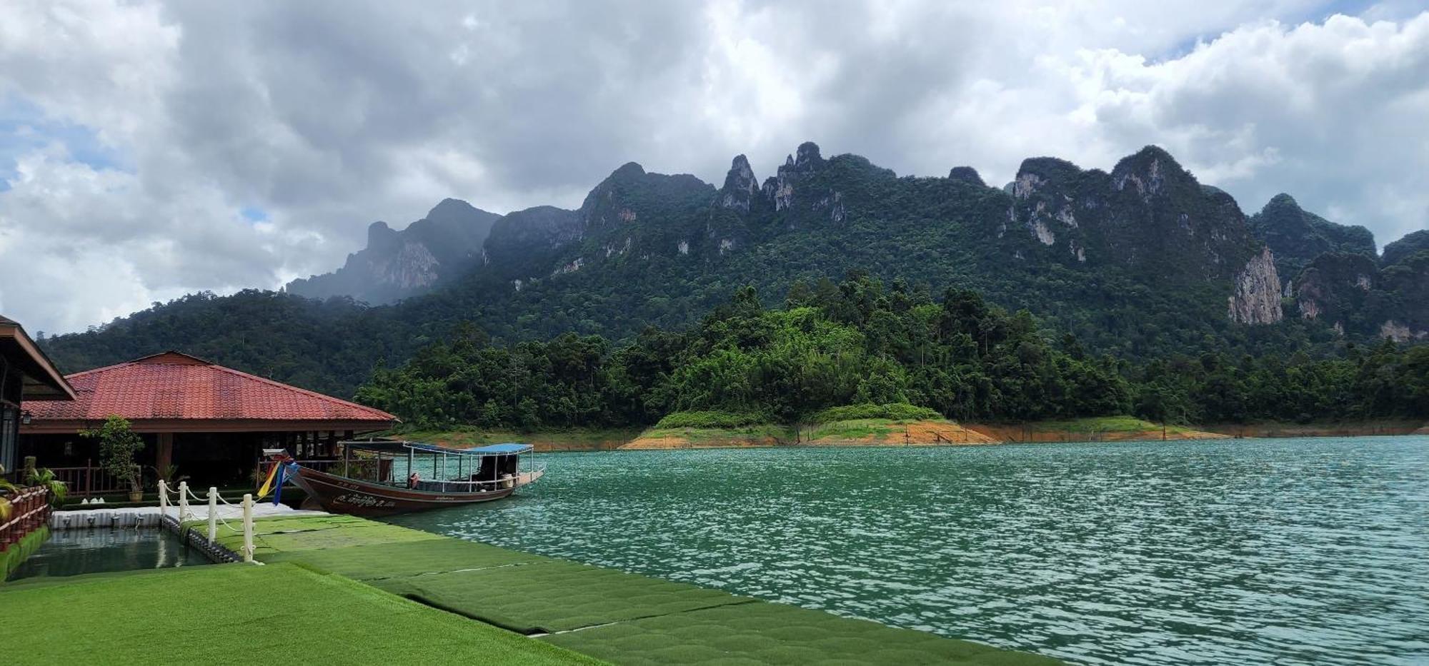 Khaosok Happy House Bed & Breakfast Khao Sok National Park Exterior photo
