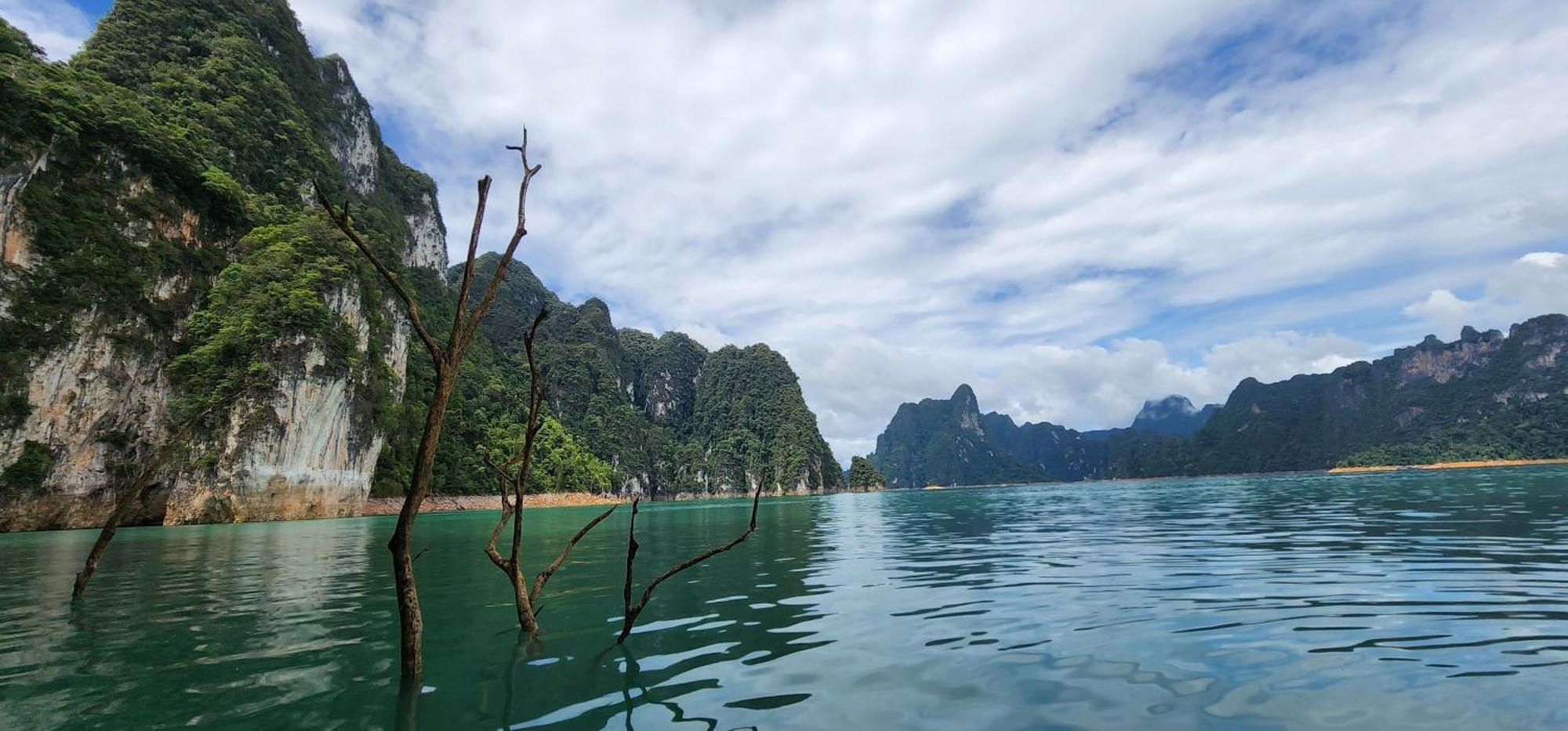 Khaosok Happy House Bed & Breakfast Khao Sok National Park Exterior photo