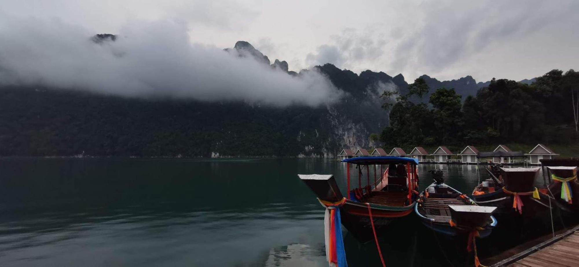 Khaosok Happy House Bed & Breakfast Khao Sok National Park Exterior photo